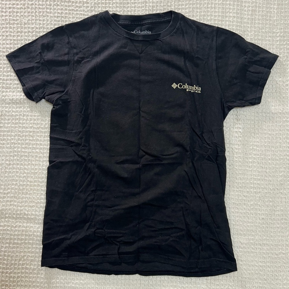 SOLD COLUMBIA Shirt (S)